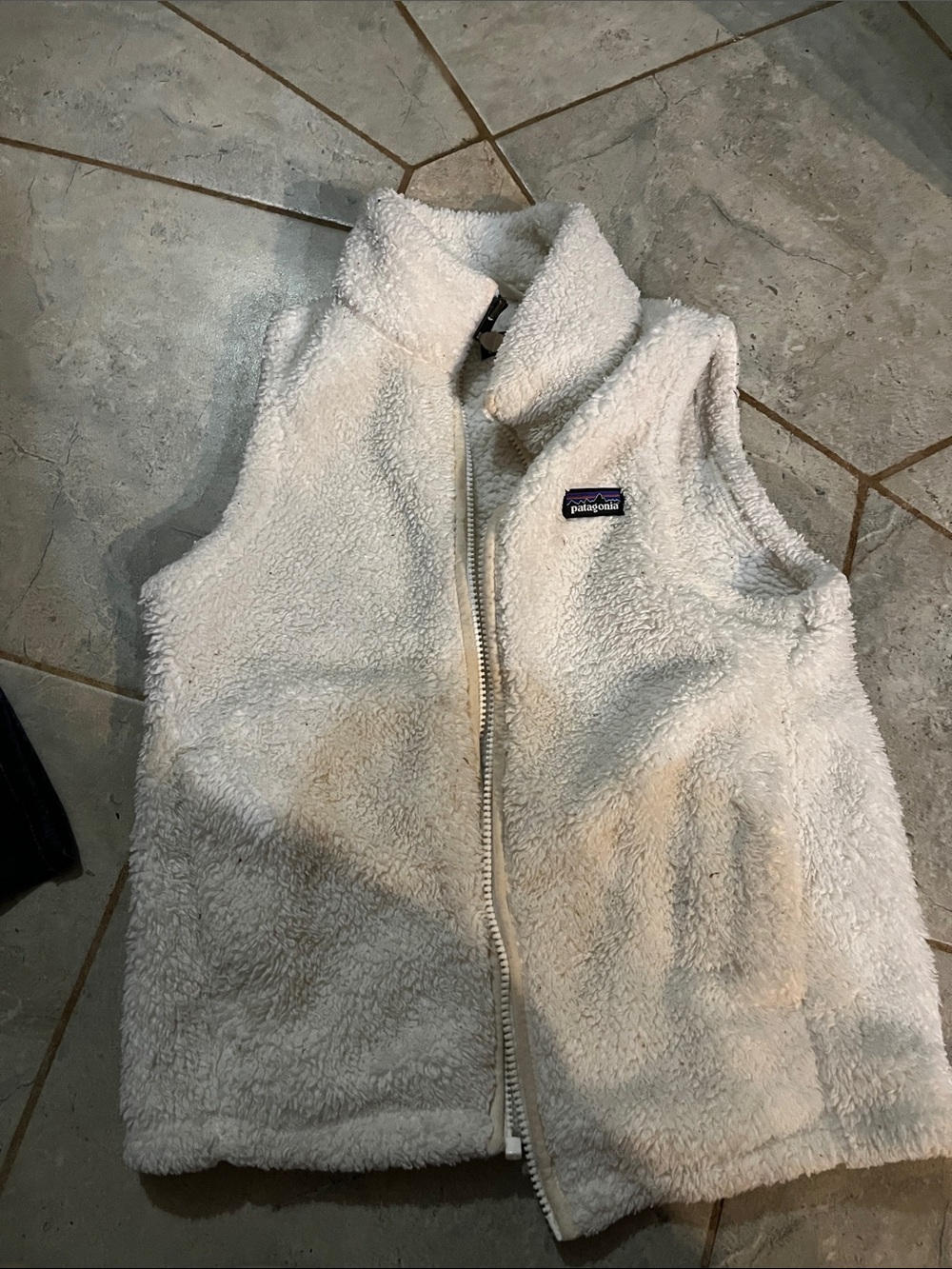 Patagonia Cream Sherpa Fleece Vest - Cozy Zip Front girls